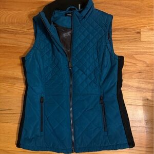 Andrew Marc Women's Quilted Vest‎ - Teal and Black